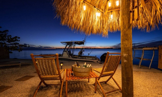Bay Point Maison | Oceanfront Beach Home