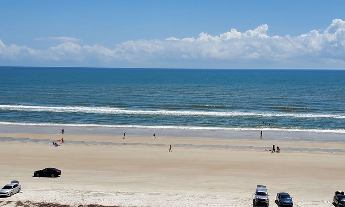 Boardwalk Copropriété | Oceanfront Condo-Peace on the Beach at Golden Arms