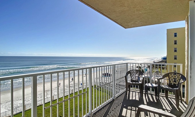 Horton Shores Copropriété | Oceanfront Condo - Beach, Pool & Steps to Flagler Ave