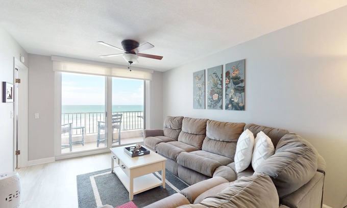 Ponce Inlet Maison | Oceanfront Condo with Outdoor and Indoor Pool and Direct Beach Access