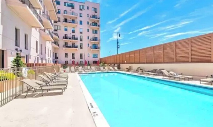 Long Beach Copropriété | Condo de luxe en bord de mer avec parking