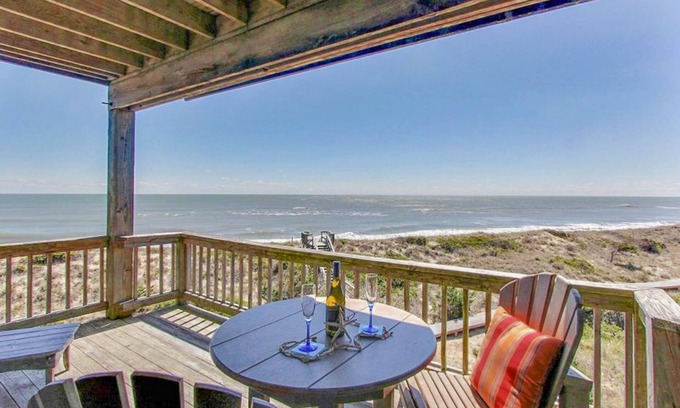 Avon Copropriété | Oceanfront condo with incredible views, pool access, washer/dryer & AC
