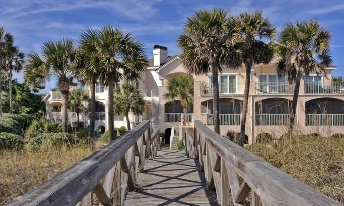 Debordieu Colony Copropriété | Oceanfront Elegance, emplacement sans pareil à Debordieu