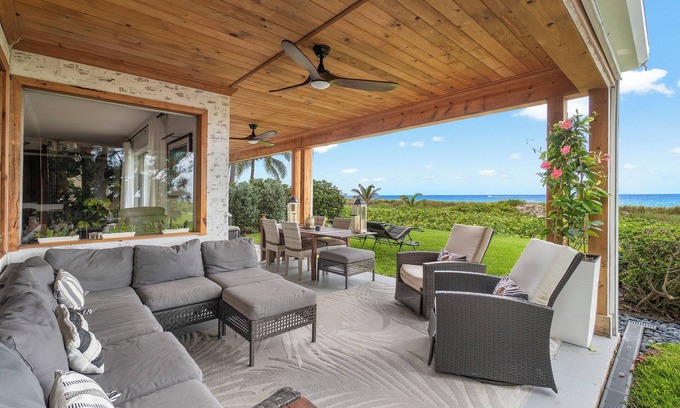 Delray Beach Copropriété | Oceanfront - Unique en son genre - 2/2 Private On The Ocean