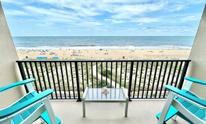 North Ocean City Copropriété | Oceanfront Paradise - Direct Ocean View