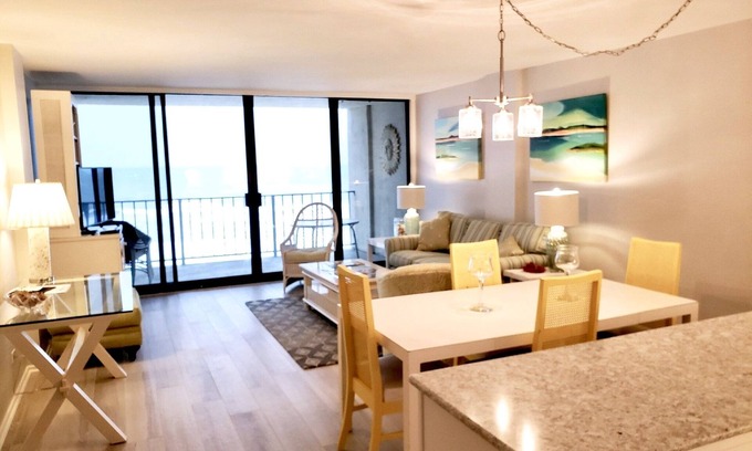 Wrightsville Beach Copropriété | Beau condo 2 chambres en front de mer, rénovation 2019