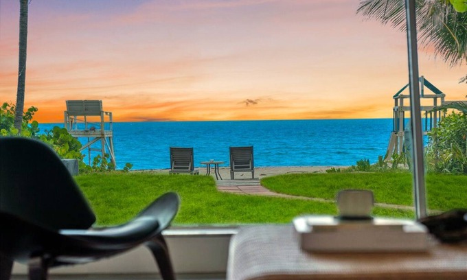 Lauderdale Beach Villa | Oceanfront Villa With Privet Beach Access !