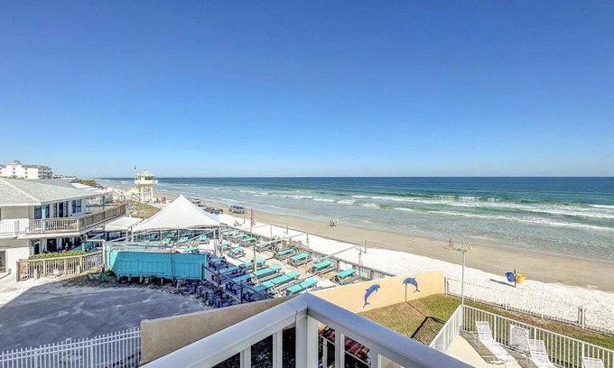New Smyrna Beach Maison | Oceania Beach Club 406