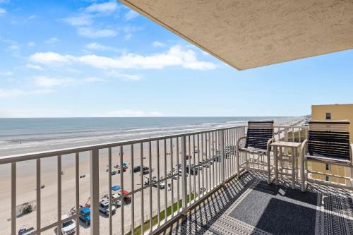 New Smyrna Beach Maison | Oceania Beach Club 701