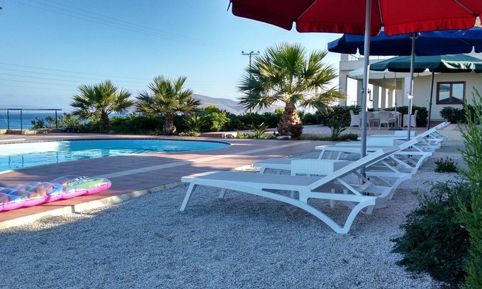 Pefki Appartement | Oceanis Apartment Suite - Un emplacement spectaculaire en bord de mer