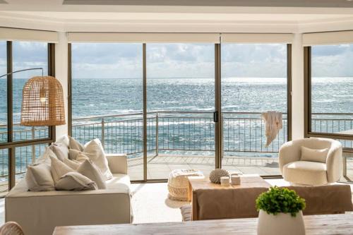 Yamba Maison | Oceans 8 - Oceanstays