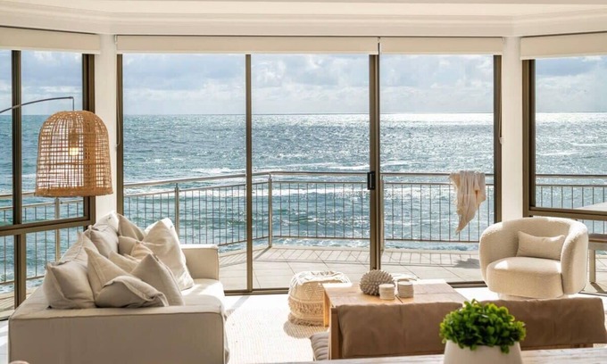 Yamba Maison | Oceans 8 - Oceanstays