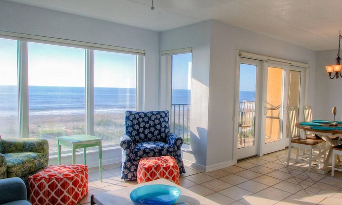 Ocean Cay Copropriété | Oceanfront End Unit at Oceans of Amelia