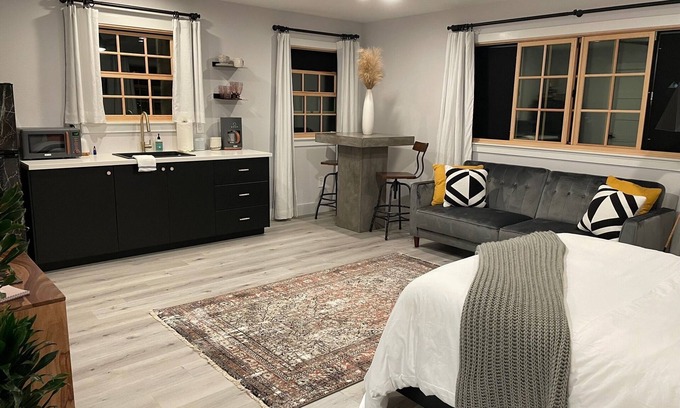 Fire Mountain Appartement | Oceanside Ocean-View Guest Studio