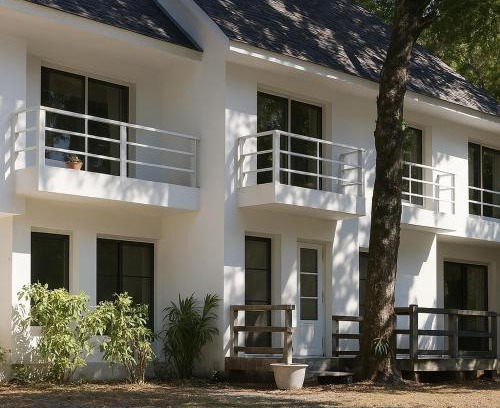 Kram Maison | Oceanside Place Beach Resort