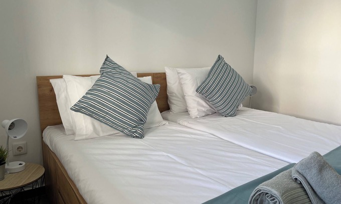 Patio Appartement | Oceanview by Charmes-B 3 bedroom apartment with beautiful ocean view