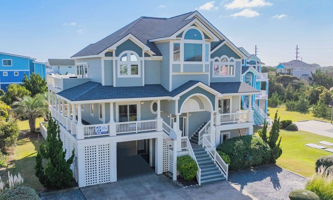 Ocean Isle Estates Maison | Destination de détente! Vue sur la mer à Avon-Pool, bain à remous, salle de jeux, Dog-Friendly