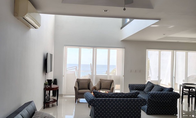 San Juan del Sur Maison | OceanView house near the Mirador Cristo de la Misericordia, city and beaches 🌊