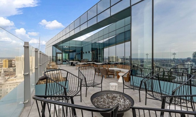 Logan Square Appartement | OCS 1908 · 1BR| Center City Luxury Apt w/ Gym|View|Location!