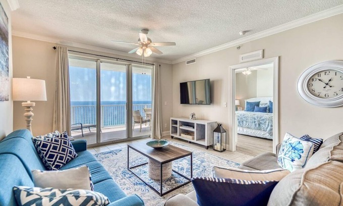 West Panama City Beach Station Balnéaire | MAGNIFIQUE CONDO avec ÉNORME BALCON! * HIVER 2020 À JOUR! NOUVEAU DANS LES LOCATIONS!*
