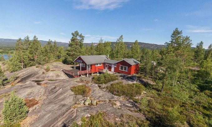 Amli Cabine | Off-grid cabin with panoramic view