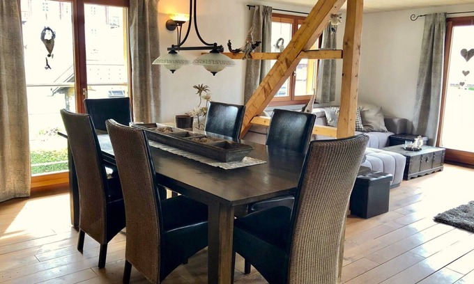 Erschmatt Appartement | Offene Ferienwohnung, Grosse Panorama-terrasse in Einem Kleinen Ruhigen Bergdorf