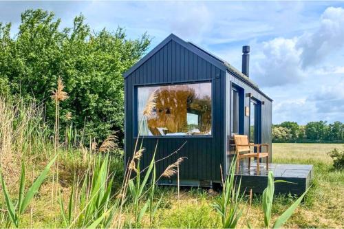 Gusow Appartement | Offgrid Cabin Klaudia am See in Brandenburg Tiny House Natururlaub & Retreat bei Berlin