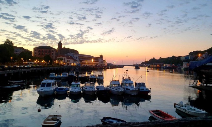 Bermeo Appartement | Ohana, central apartment in Bermeo *free parking*
