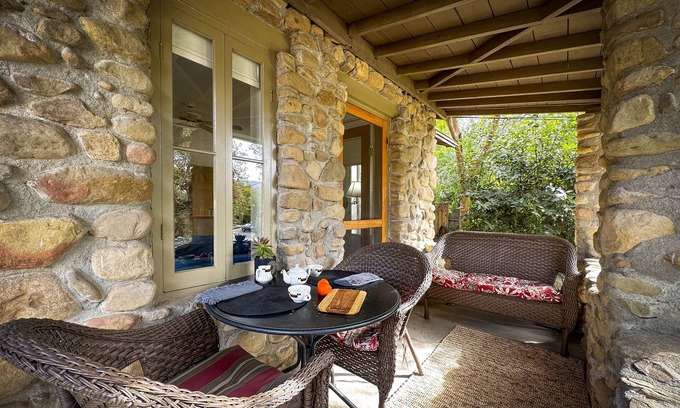 Ojai Maison | Ojai Garden Cottage - Classique, paisible - mais en ville - allez partout!
