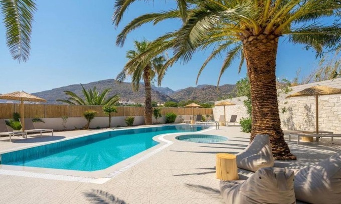 Koutsouras Appartement | Vrbo Property