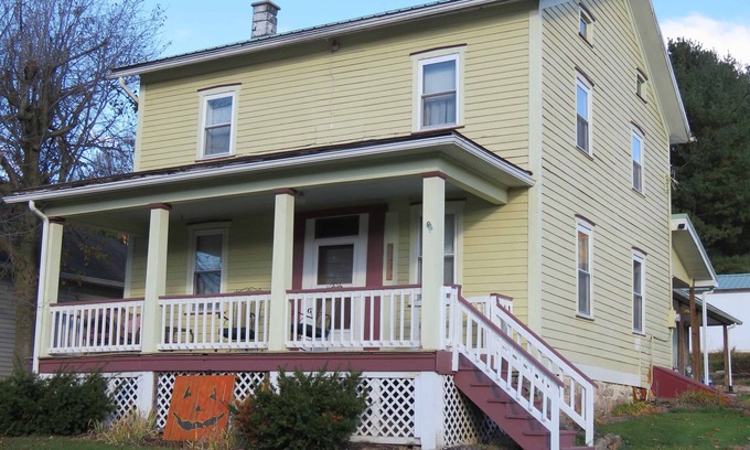 Tylersville Autre | Old Farmhouse in Rural Setting, between Penn State and Bucknell