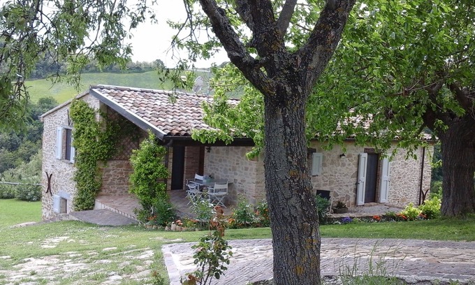 Sassocorvaro Cottage | MAISON ANCIENNE à Urbino. Vacances entre l'art et la nature.