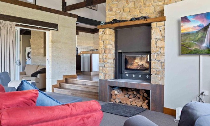 Jindabyne Maison | Old Hut Creek Chalet