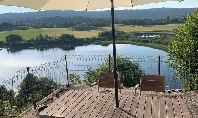 Grande-Riviere-Chateau Autre | Ancienne ferme jurassienne avec superbe vue à 180° sur le lac de l'Abbaye