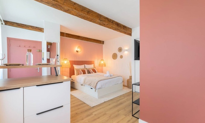 Vauban Esquermes Appartement | Vieux Lille - Studio fonctionnel au Quai du Wault