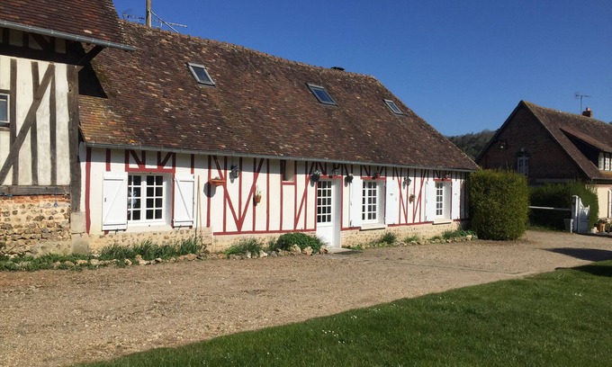 Bernay Maison | Longère normande ancienne, dans la vallée de la Charentonne