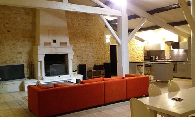 Gaillan-en-Medoc Maison | Ancien chai restauré