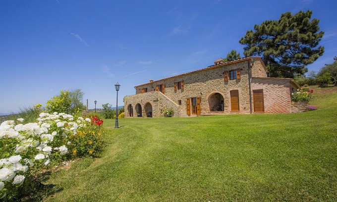 Ferretto Maison | Ancienne ferme en pierre de 1800 avec piscine et vue panoramique