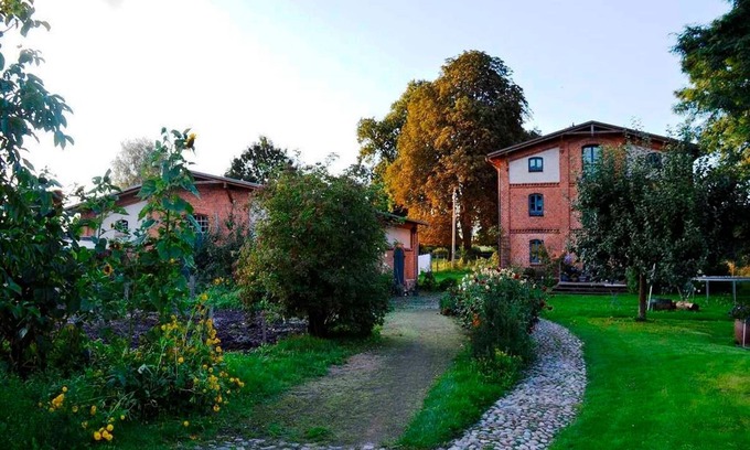 Lelkendorf Appartement | LOCATION DE VACANCES OLD STOREY - Ferienwohnung Alter Speicher