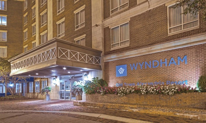 Potomac West Copropriété | Old Town Alexandria|2BR/2BA King Bed Suite