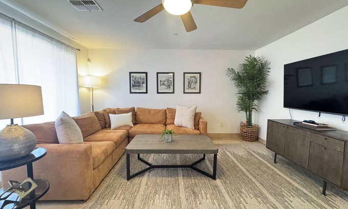 Scottsdale Estates Seven Maison | Old Town Scottsdale / 4 Bedroom House