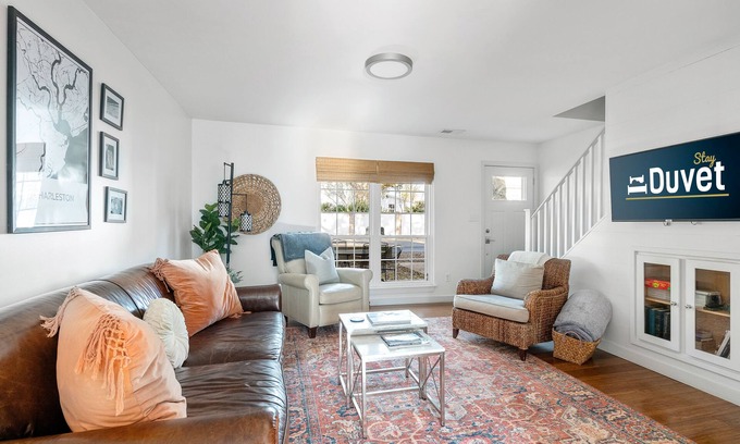 Old Village Maison | Old Village Getaway | 5 Minute Drive To The Beach