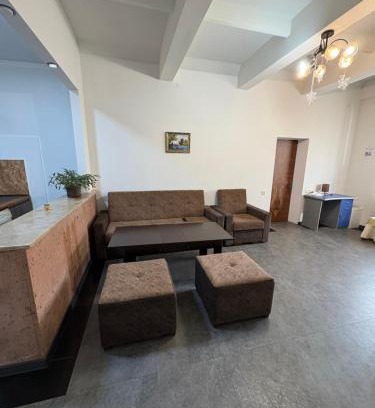 Byurakan Villa | OldByurakan Villa
