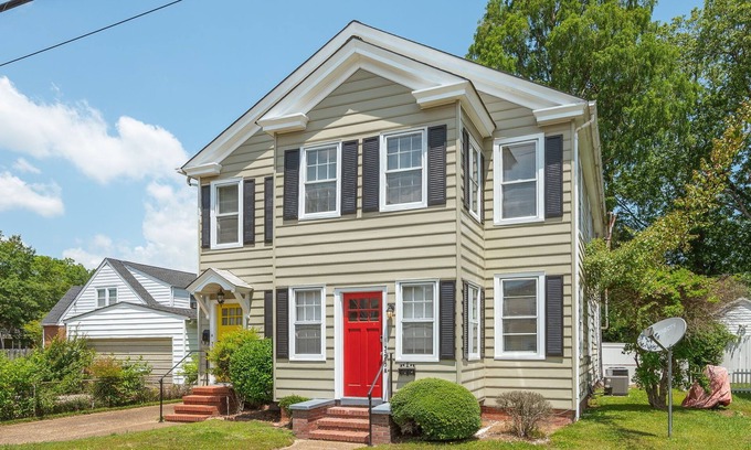 Hampton Maison | Olde Hampton, right in the center of Hampton Roads 1