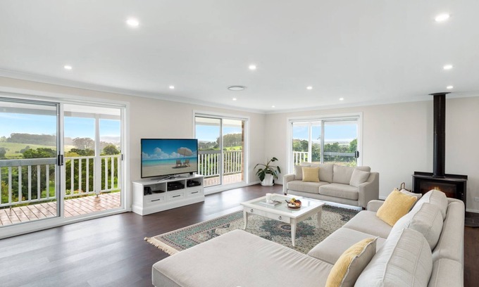 Meroo Meadow Maison | Olive Grove - A Contemporary Rural Haven