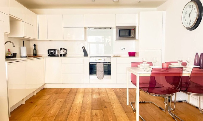 Wood Green Appartement | Appartement-Salle de bain privée séparée-Exécutif-Balcon-Omega Terrace