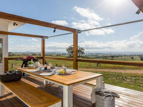 Durran Durra Maison | On a Hill