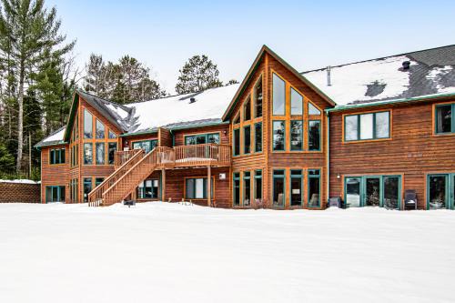 Eagle River Maison | On Da Water Copperwood unit #6