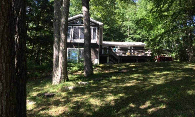 New Durham Maison | On Merrymeeting Lake - Cottage with Private Beach and Lakeside Deck