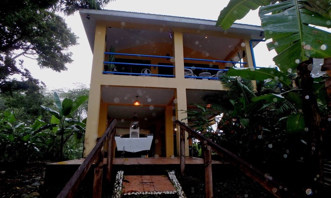 Sierpe Maison | Sur SIERPE RIVER - VILLA TRANQUILLO ... 2 lits, 2 bains, entièrement équipés, incl. A / C